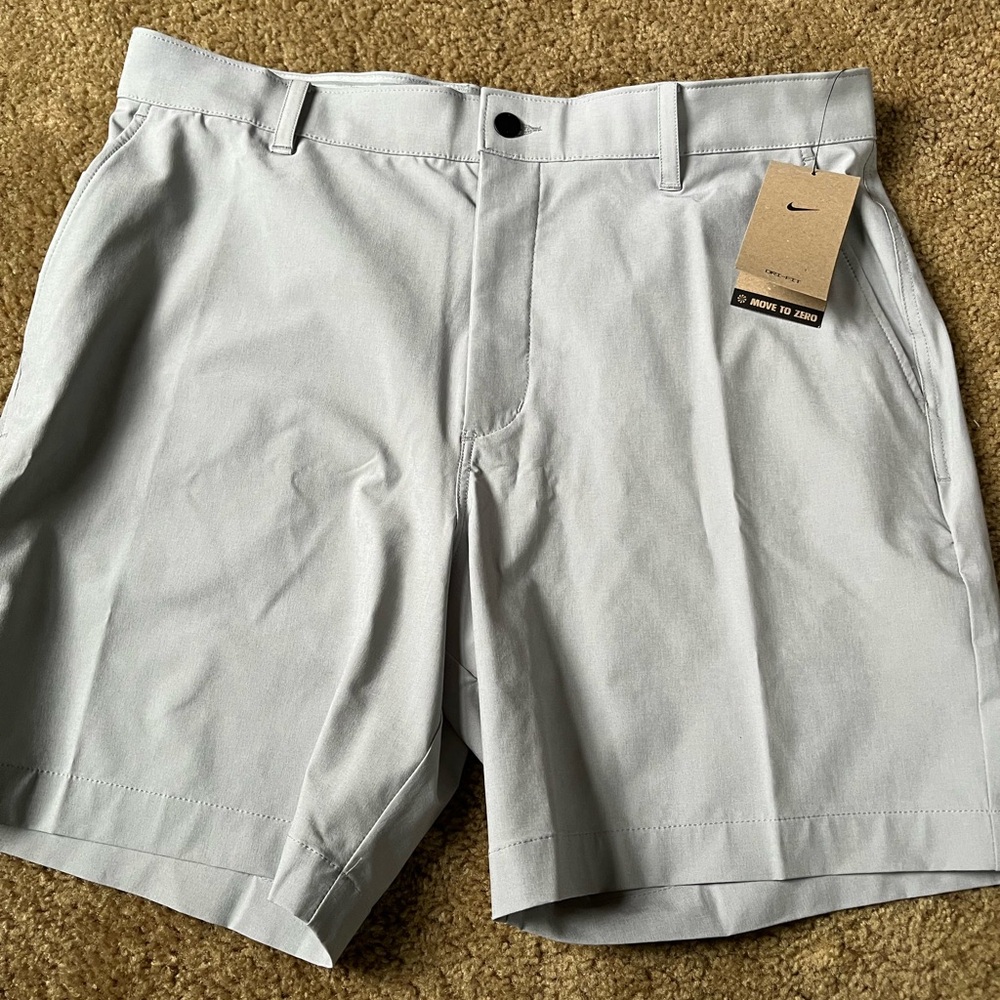 Nike Golf Men's Light Gray Flat Front Shorts
